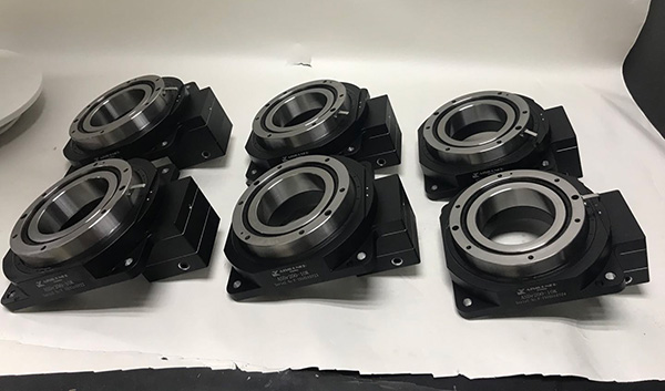 艾伺顿尔中空旋转平台减速机