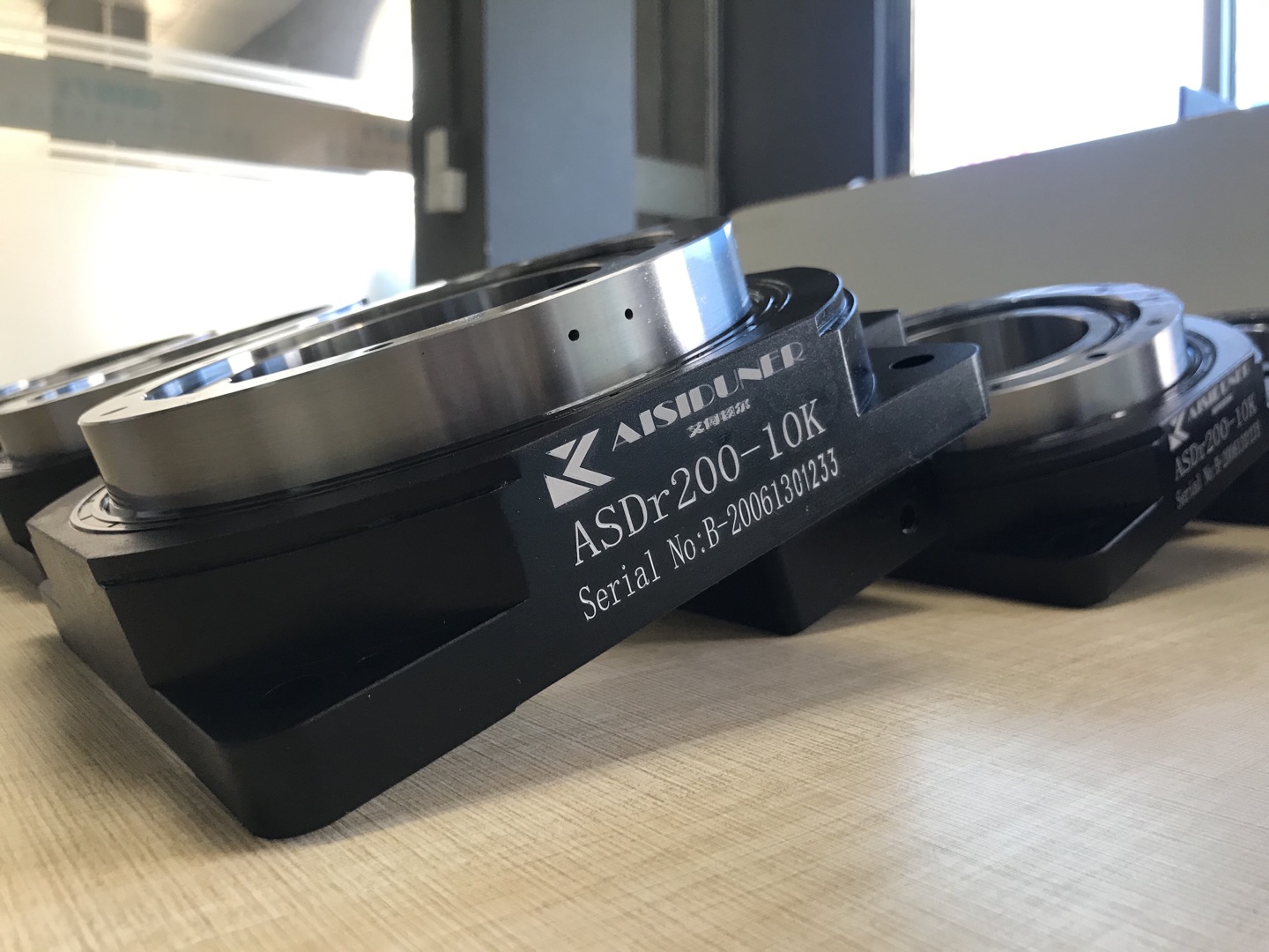 艾伺顿尔中空旋转平台减速机